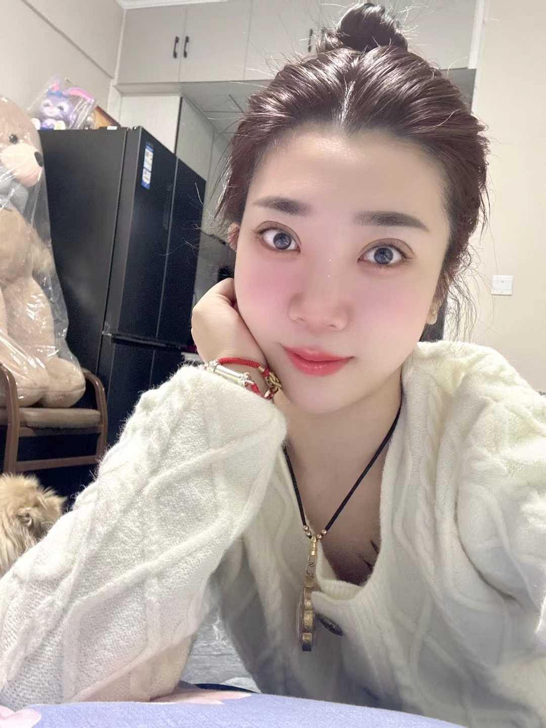 素颜蜜桃臀小姐姐