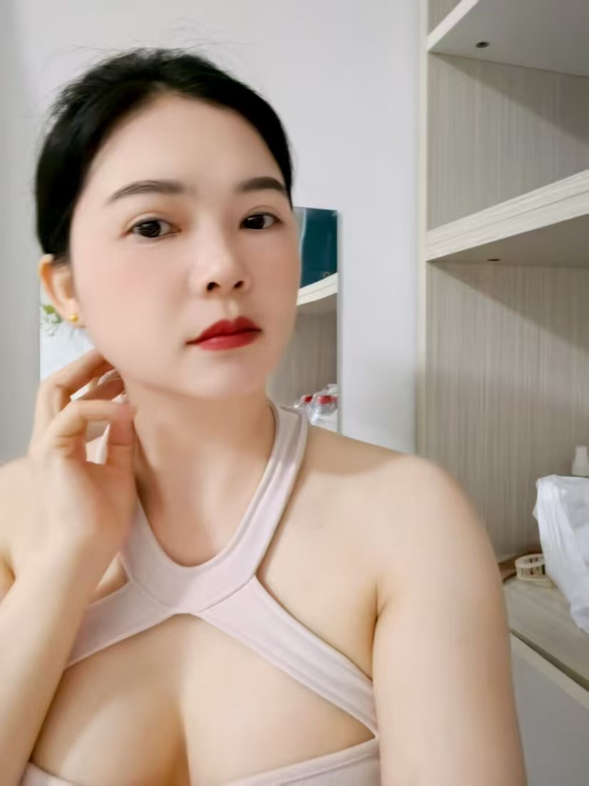 抓龙筋小姐姐皮皮猪