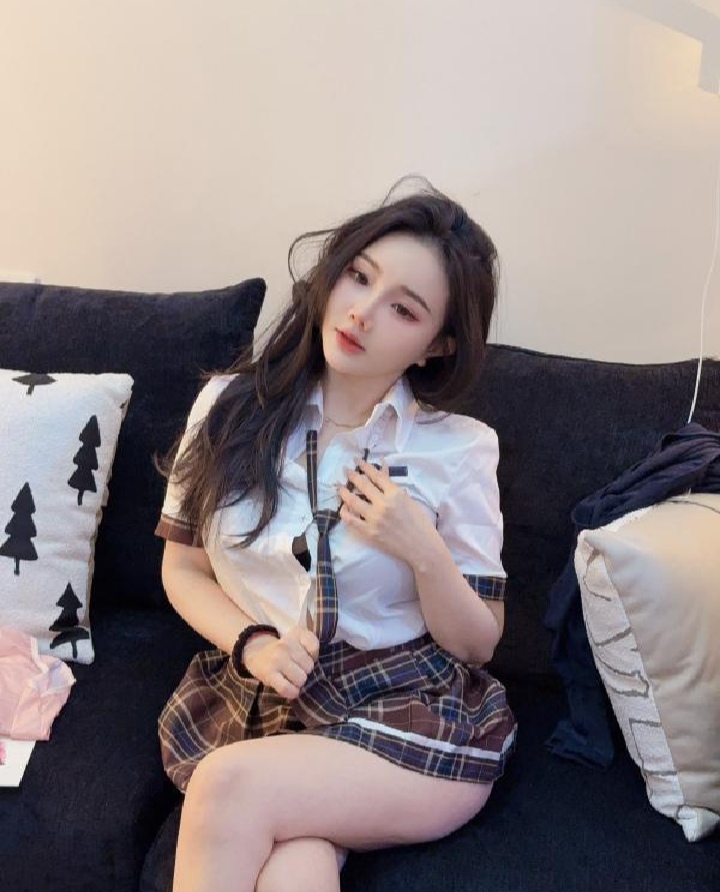 再刷情趣爆乳美妞