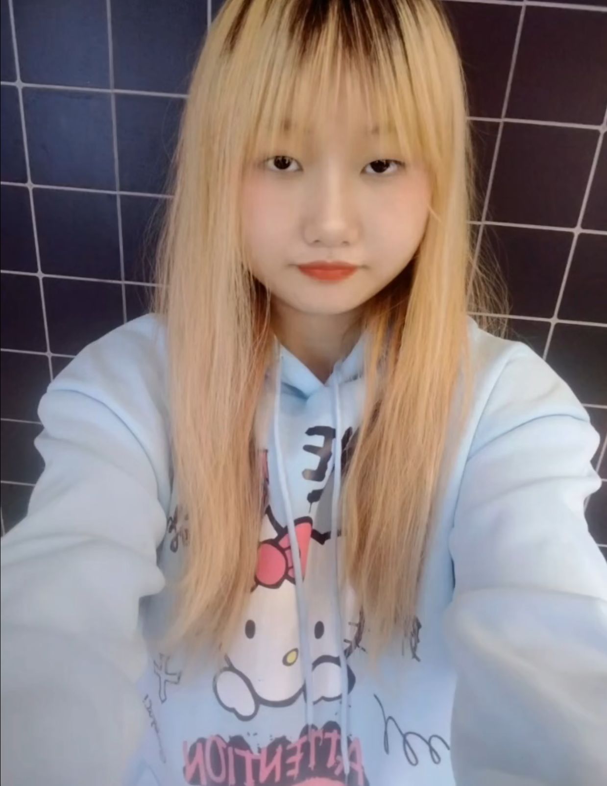 00后兼职小妹妹