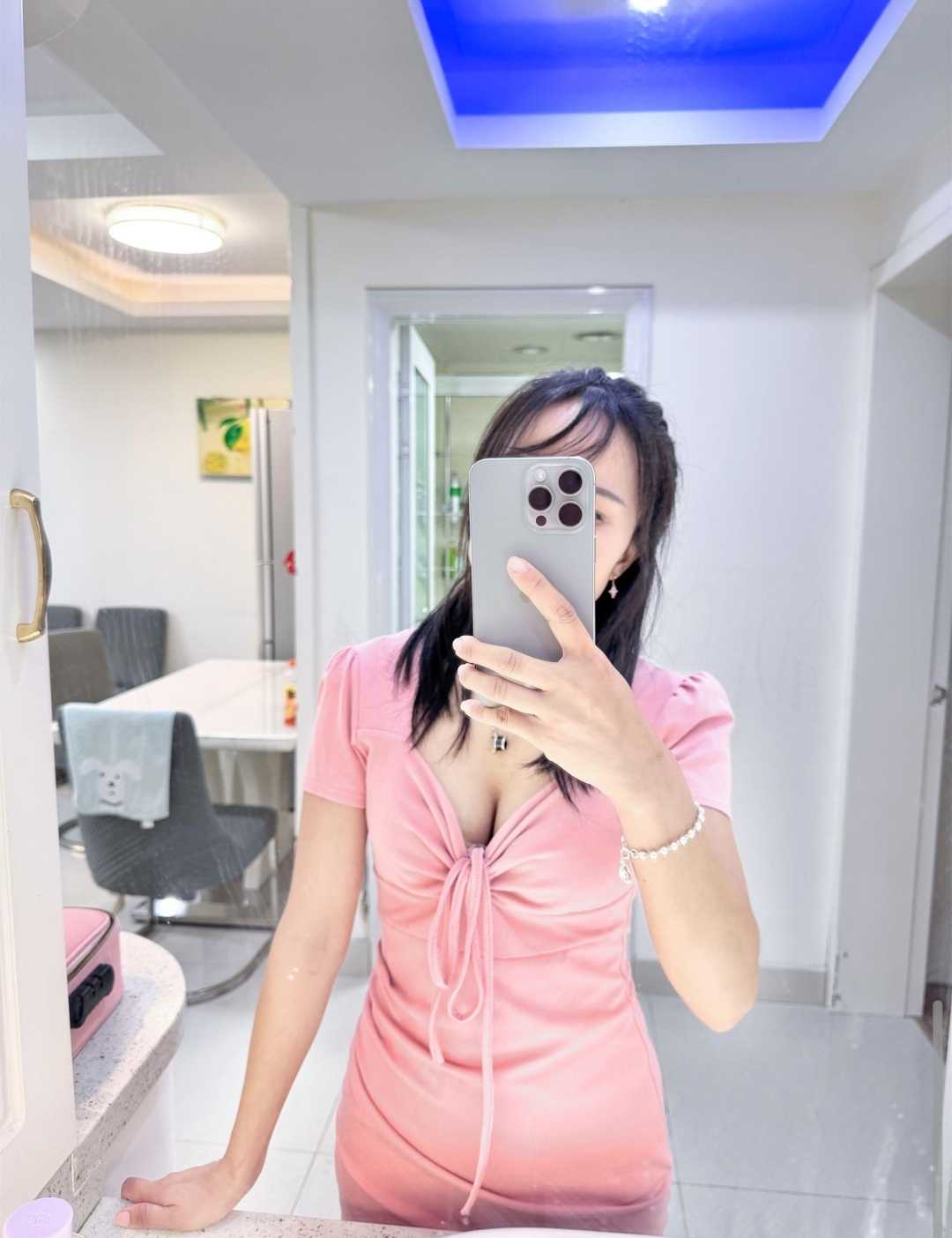 六合情趣辣妹静静