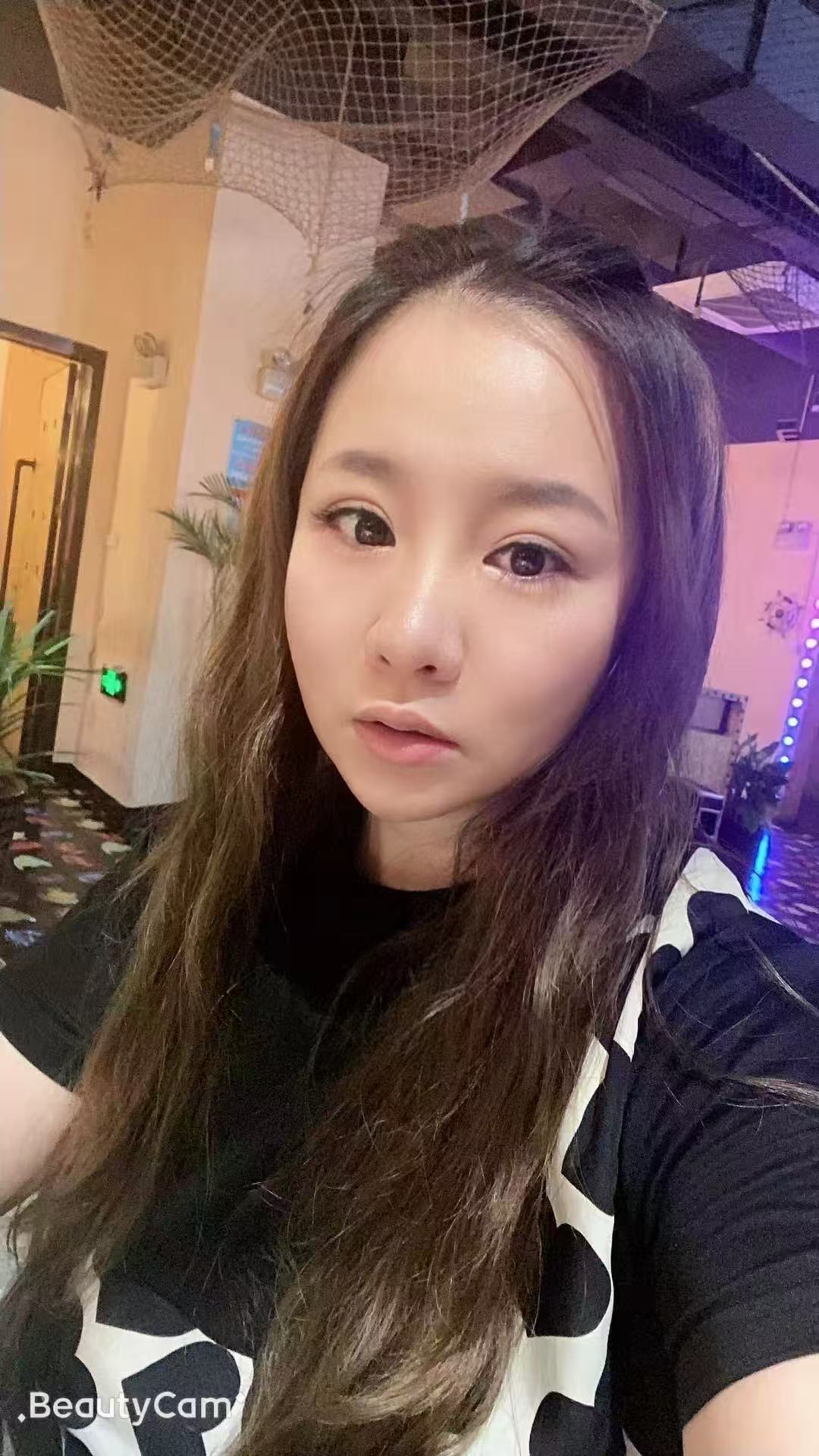 鸠江区丰润热辣大波妹