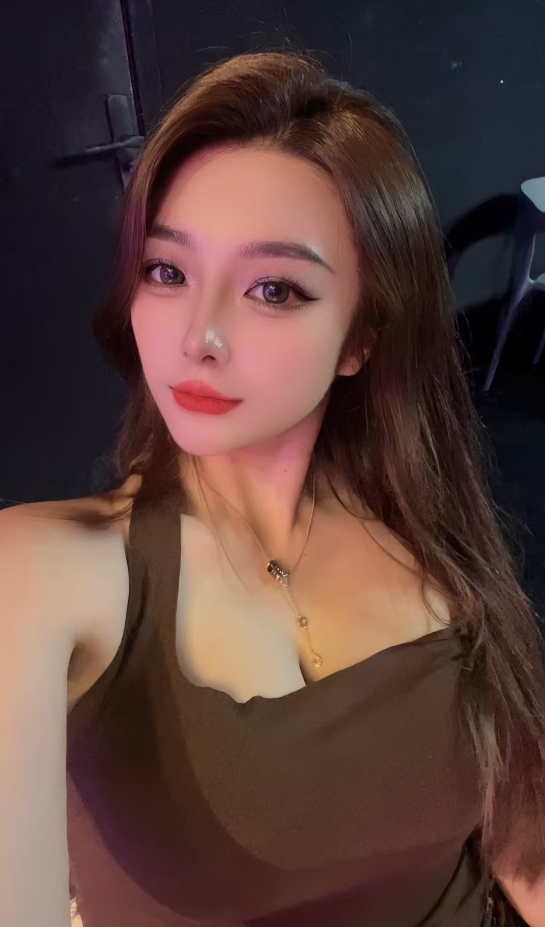 幼师姐姐  非常有耐心 教好每一个小朋友哦