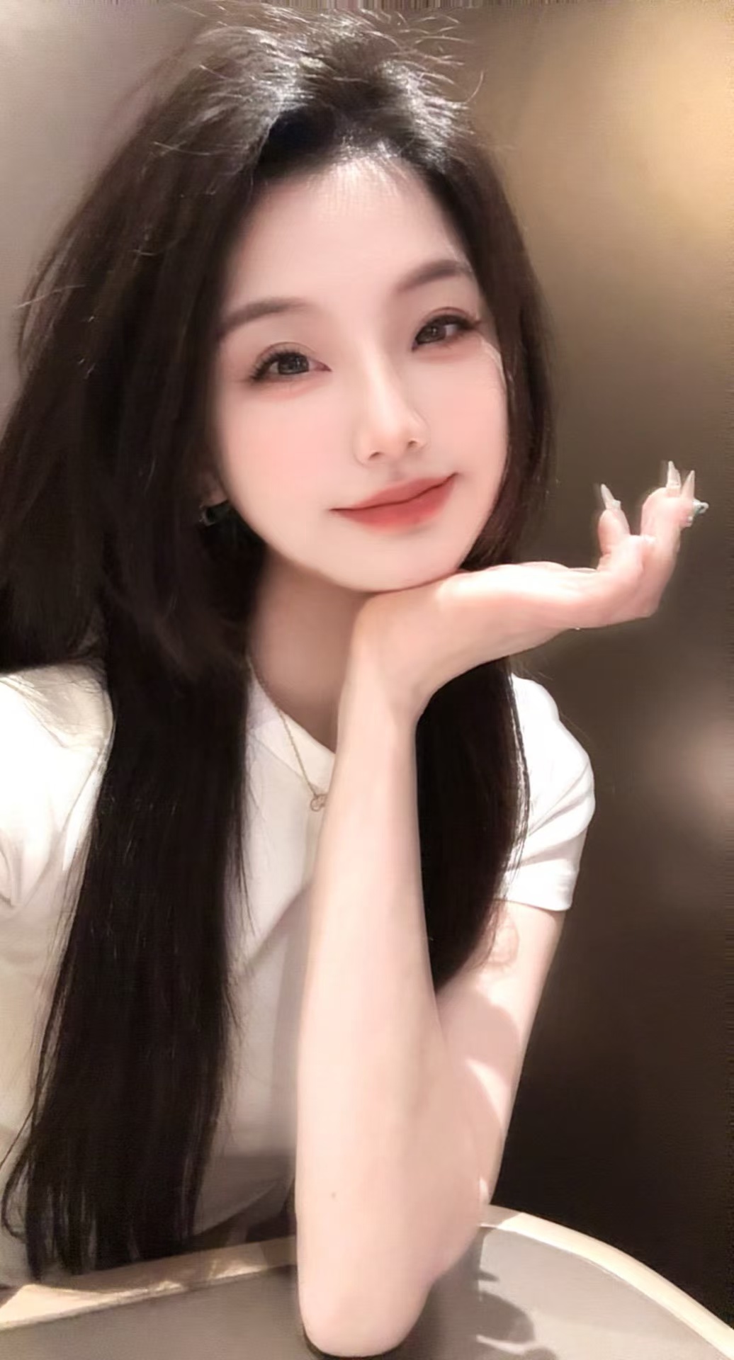 身材好 配合度高 新人下海 见人付款