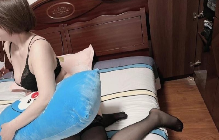 双井热辣少妇晓薇姐