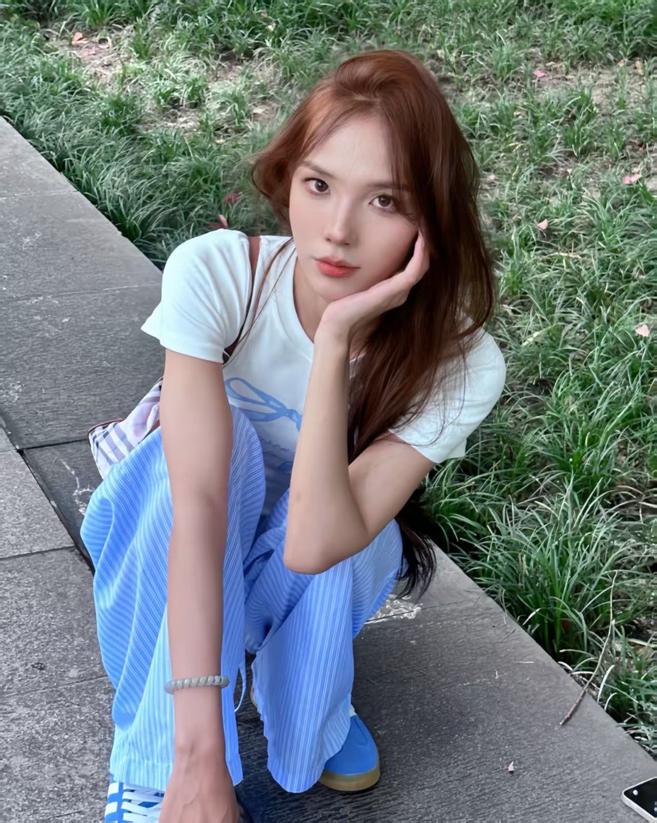 女大兼职赚生活费