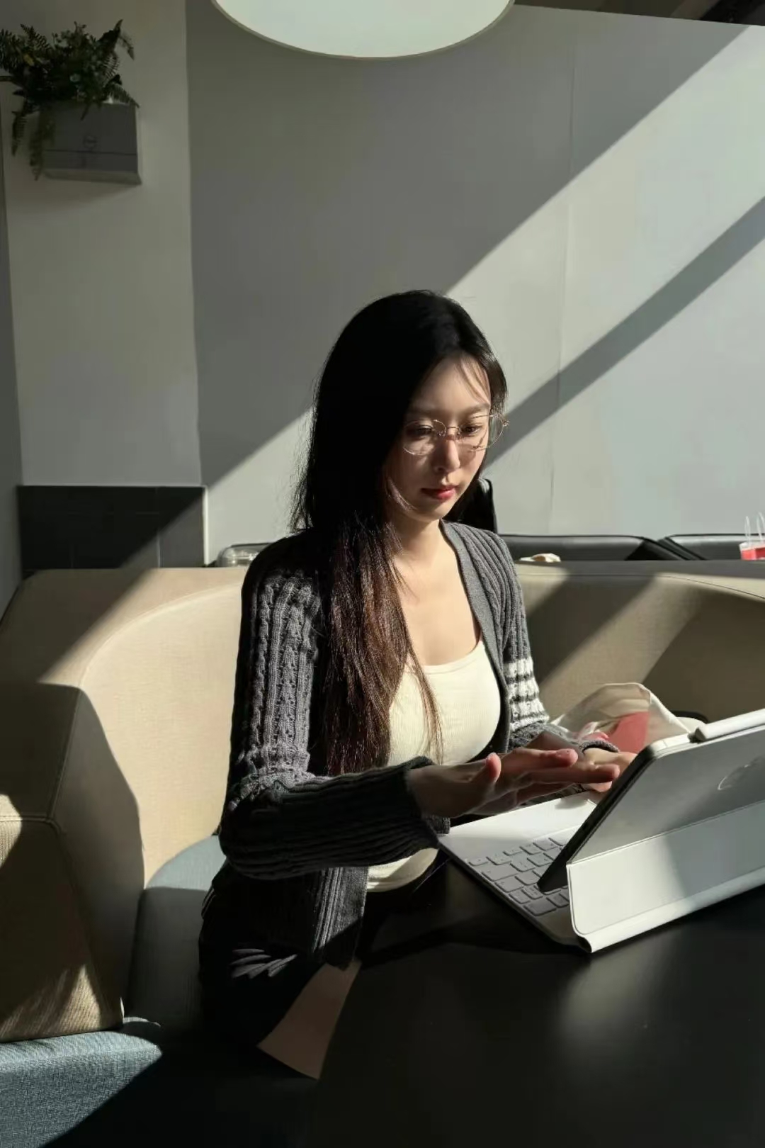 个人兼职，楼凤七七