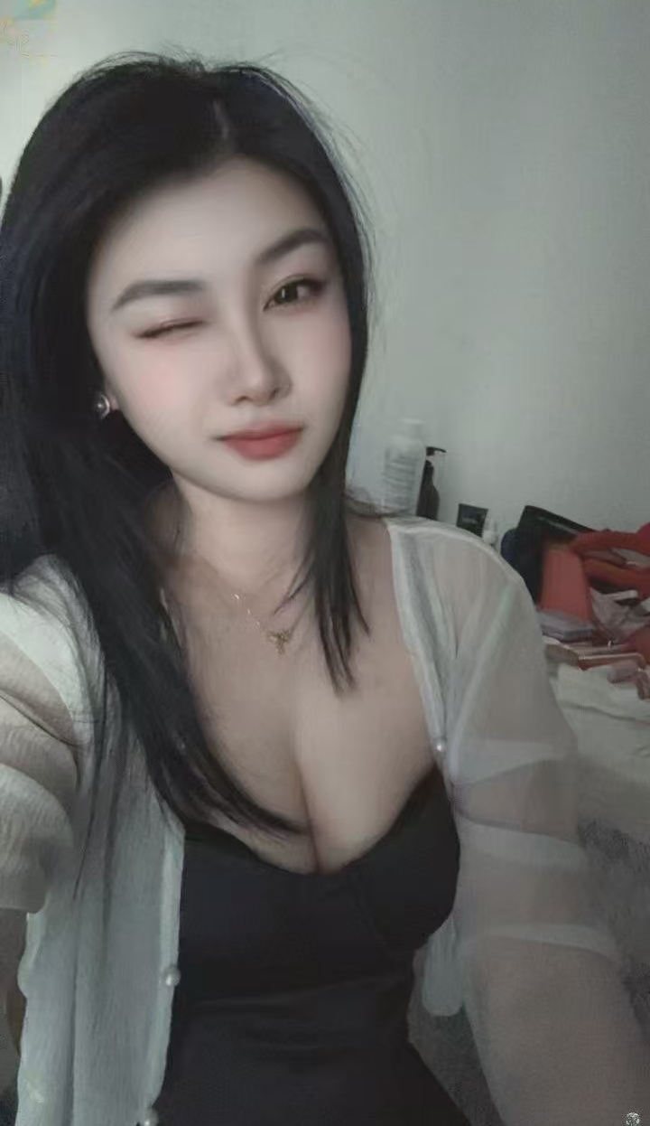 丰润情趣嫩妹娇娇