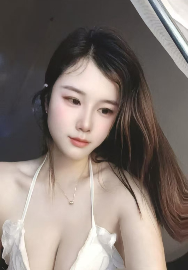 南山私教白嫩美娜娜