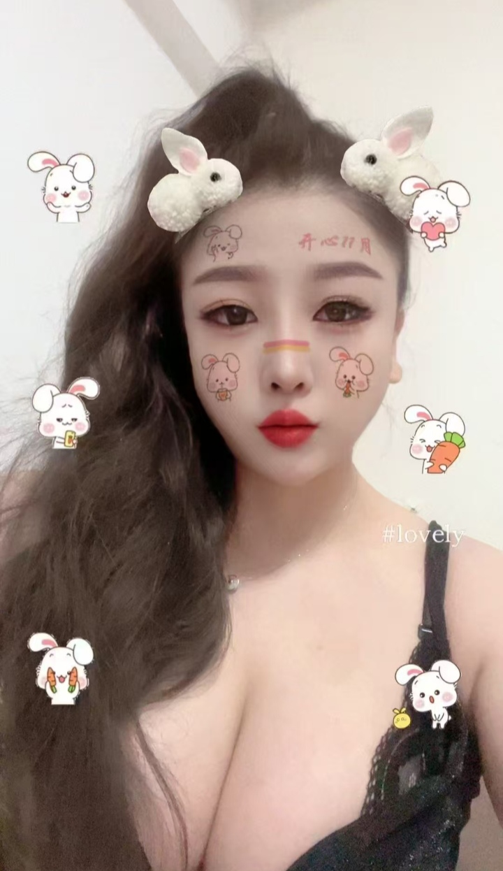 常平美乳小少妇璐璐