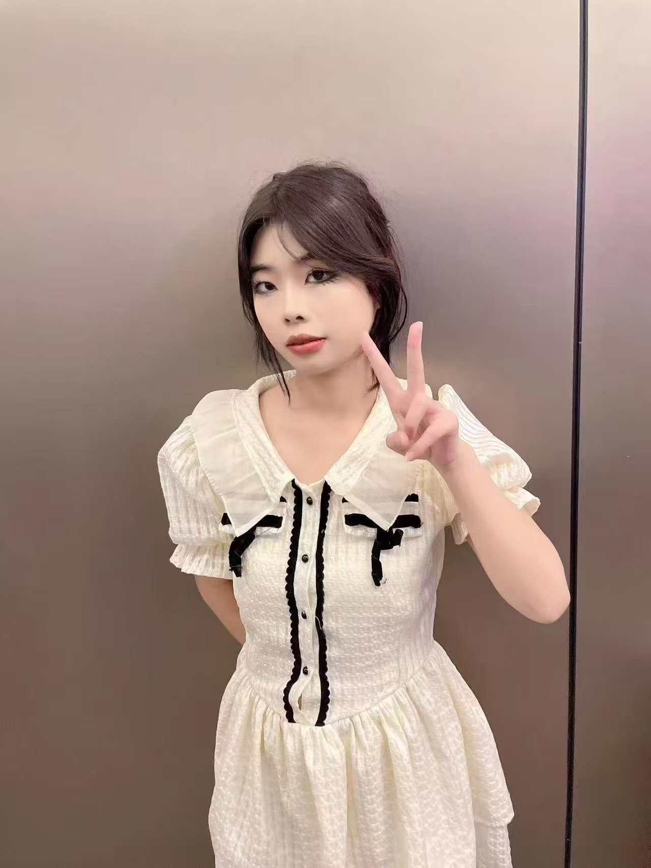 北京刚下水嫩妹小凤