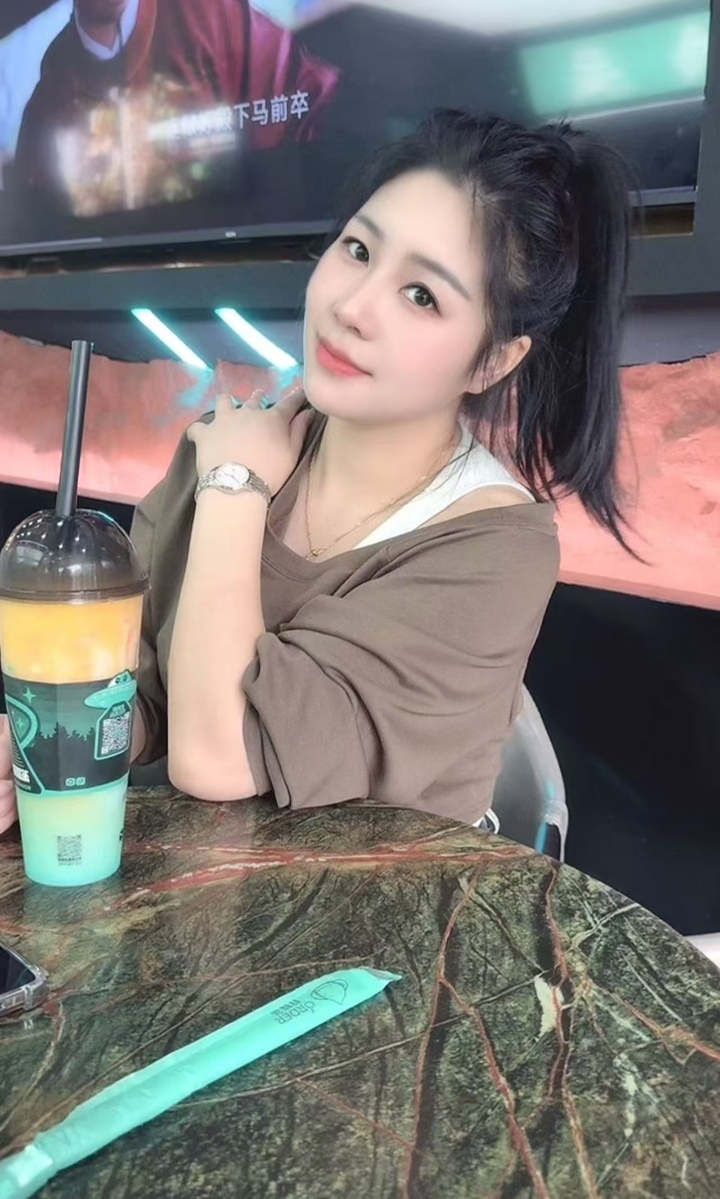 天河丰润甜妹花花