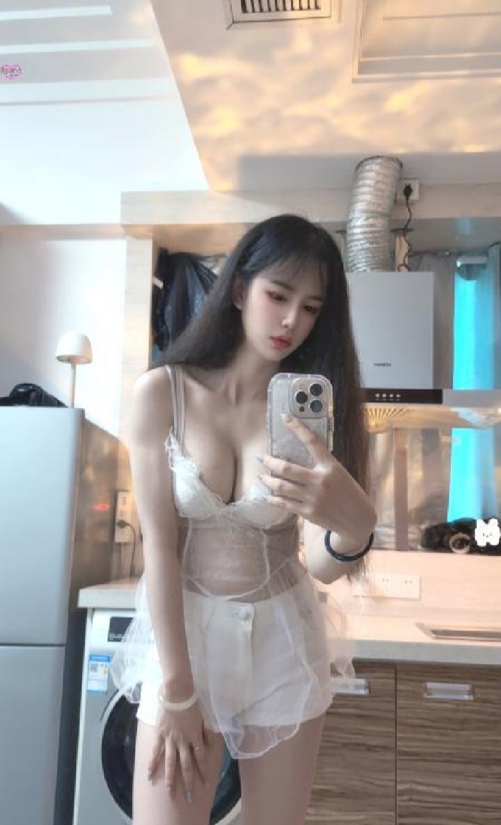 丰润软糯甜妹优优