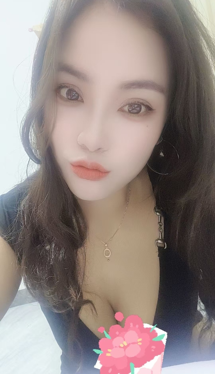 丰乳肥臀辣妹琳儿