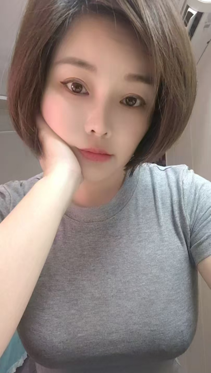 龙华短发美御姐浅浅