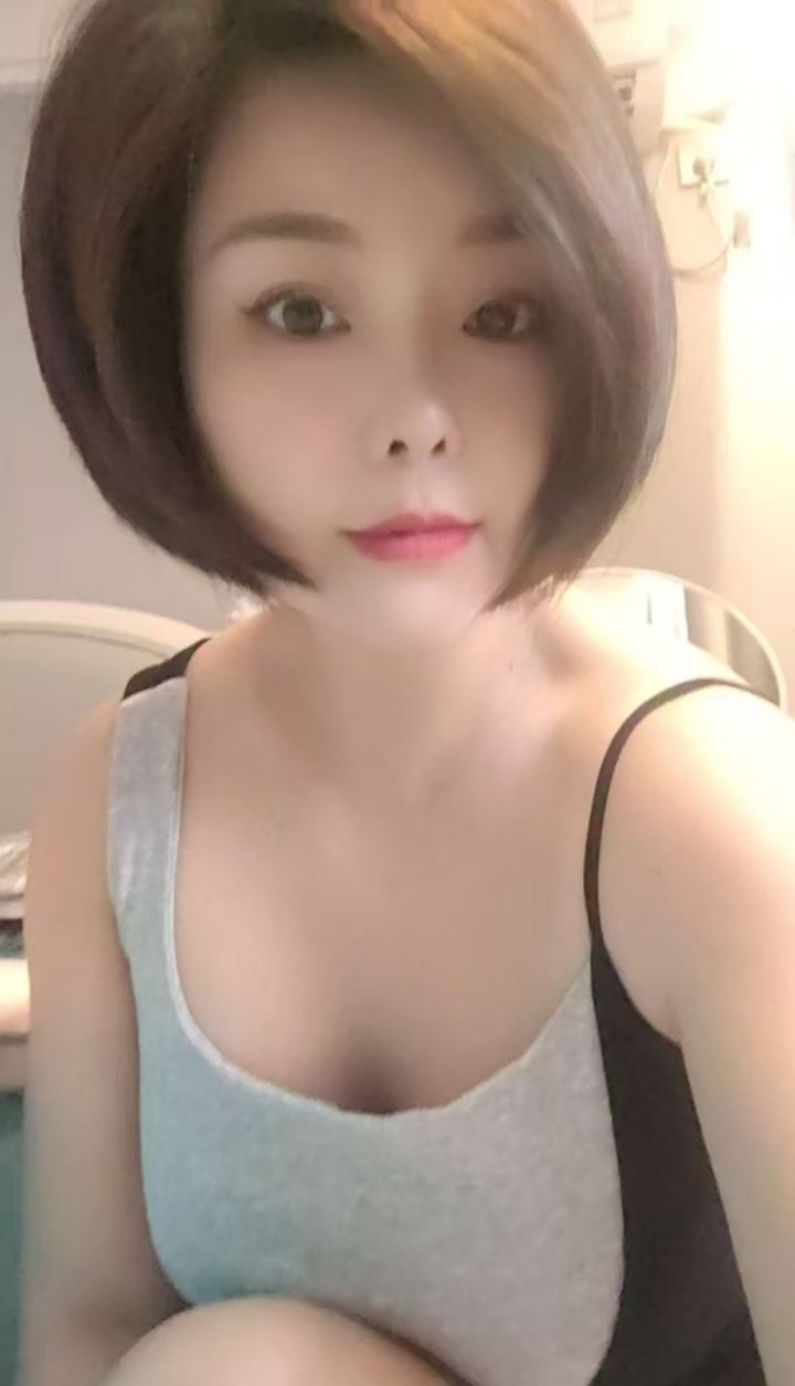 龙华短发美御姐浅浅