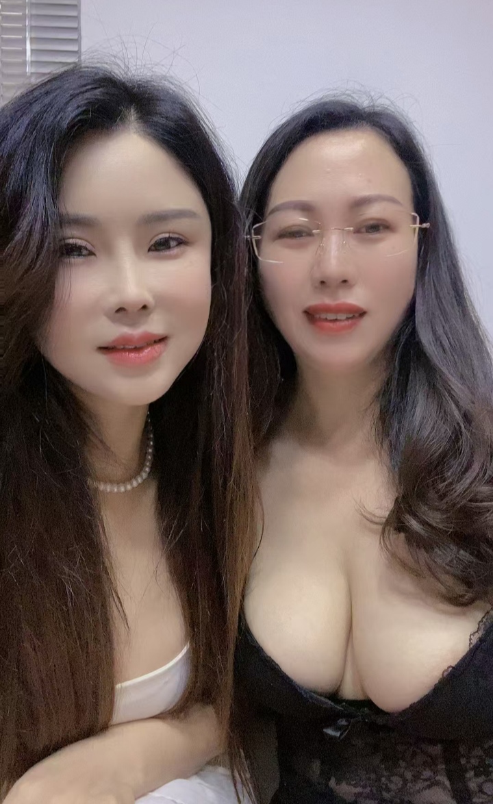 油坊桥双飞母女花