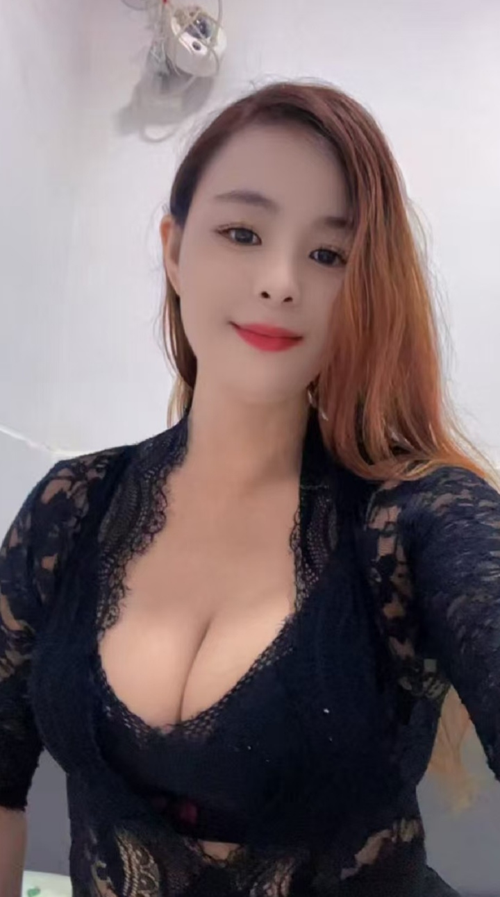 龙岗美乳少妇玲儿