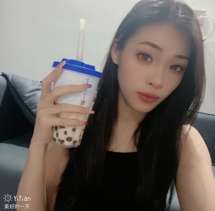 坂田美腿嫩妹小雨儿