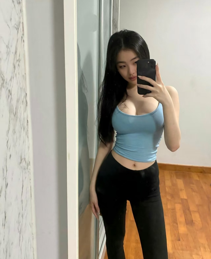 丰满迷人甜妹沫沫