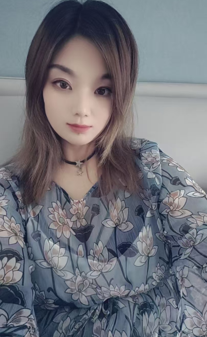 颍州韵味小少妇月牙