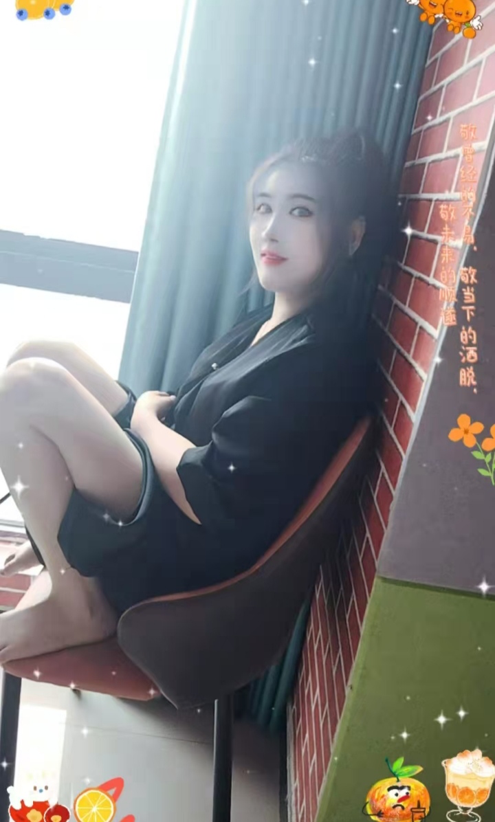 服务系御姐小露珠