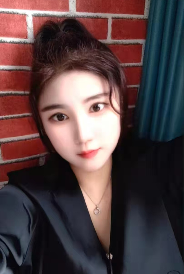 服务系御姐小露珠