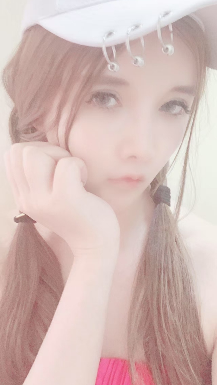 美艳撩人小姐姐泡泡