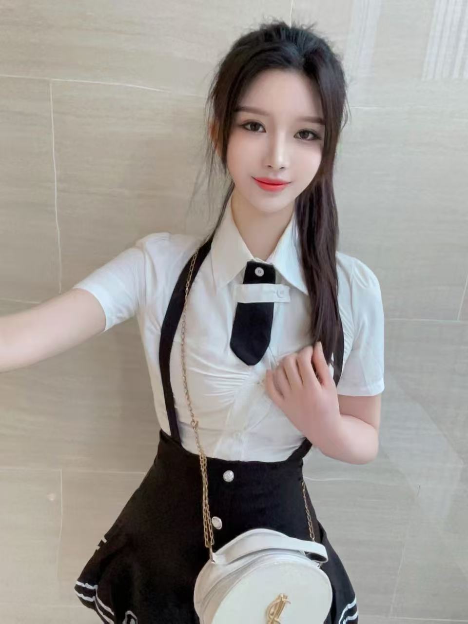 白云制服甜妹小辣椒