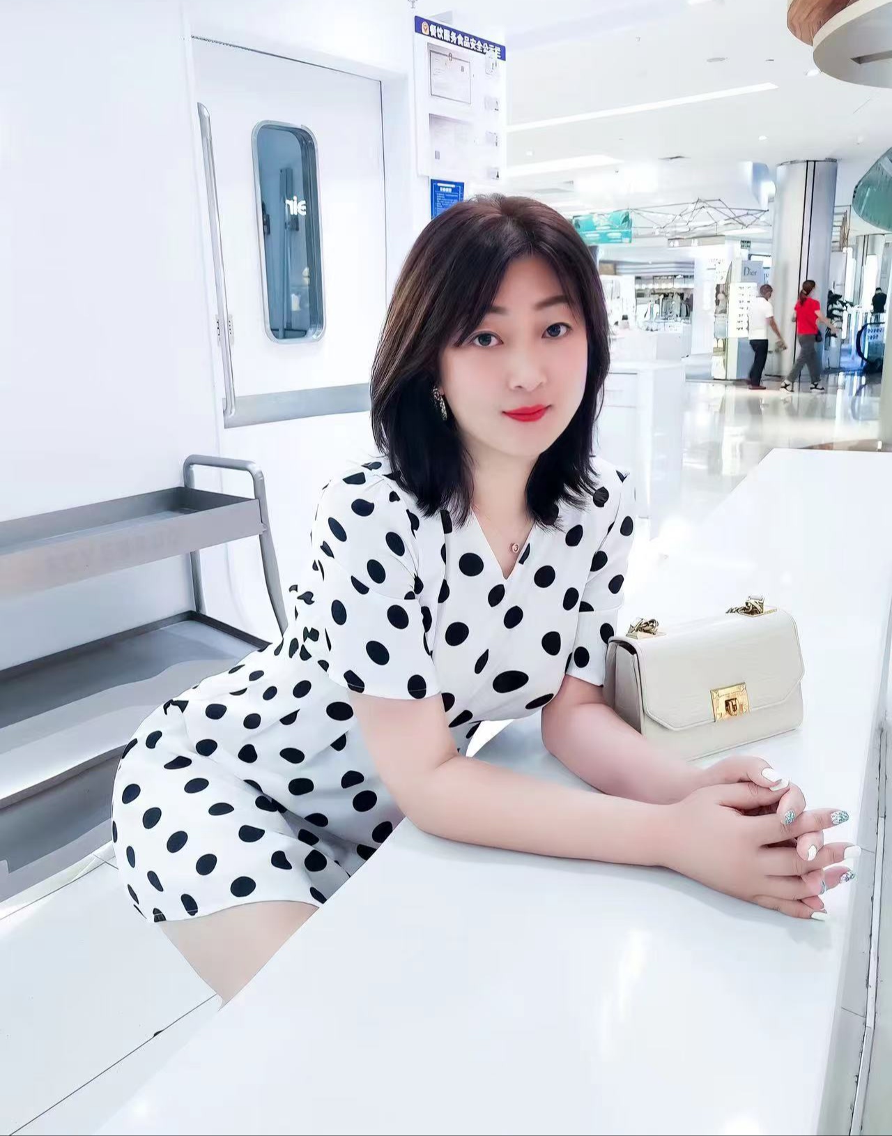 丰满韵味少妇晓然