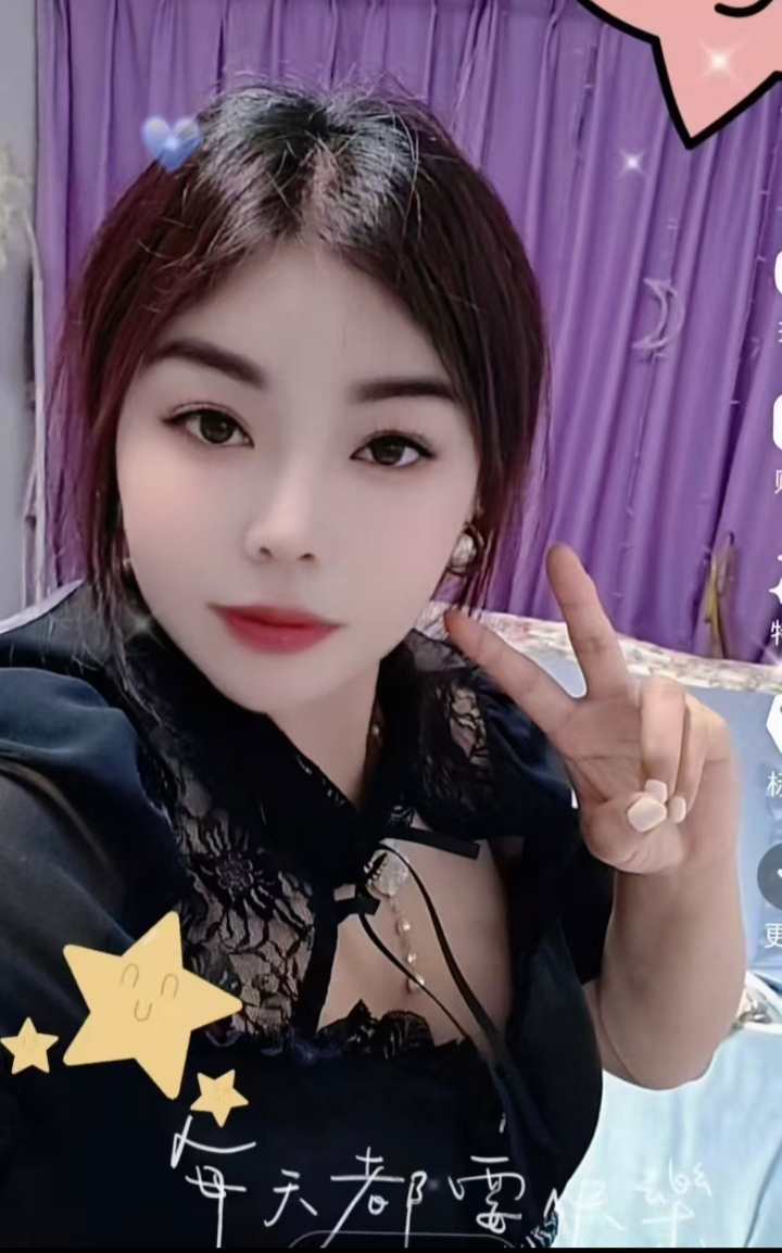 丰满热辣服务系小小