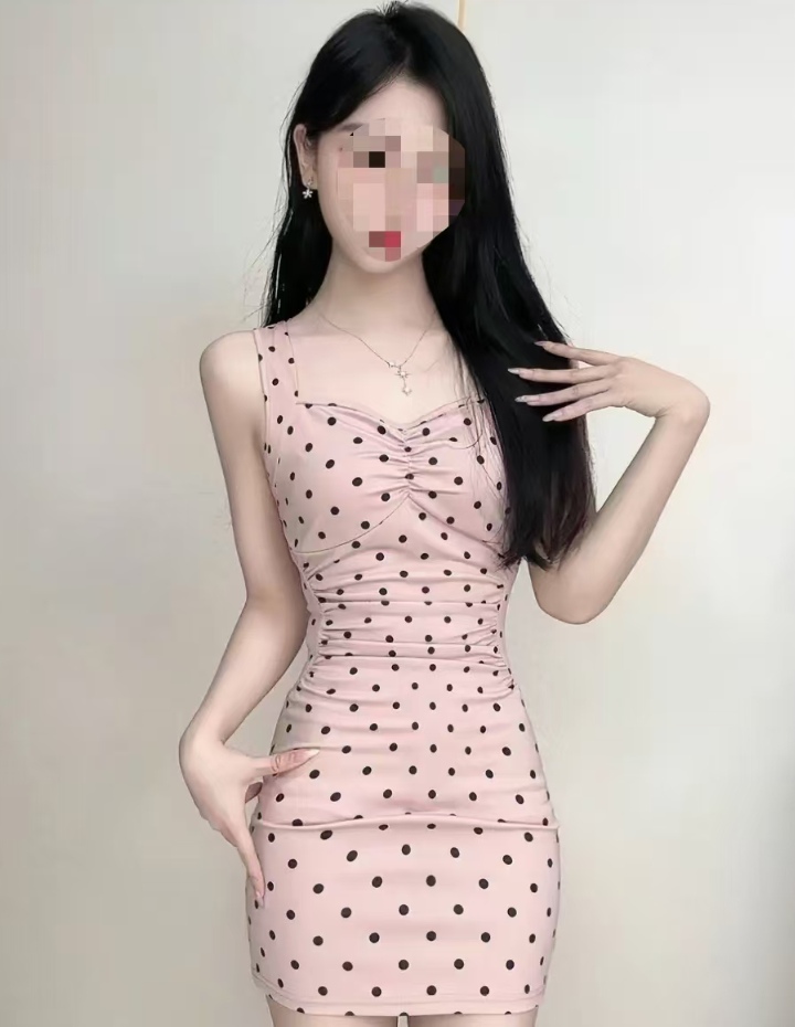 极品眼镜辣妹娅娅