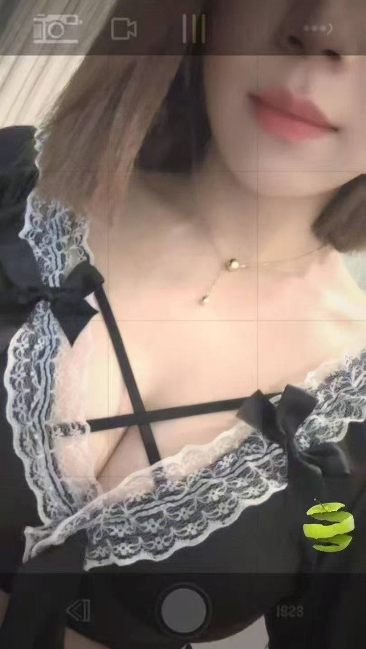 丰乳美腿妖精甜甜