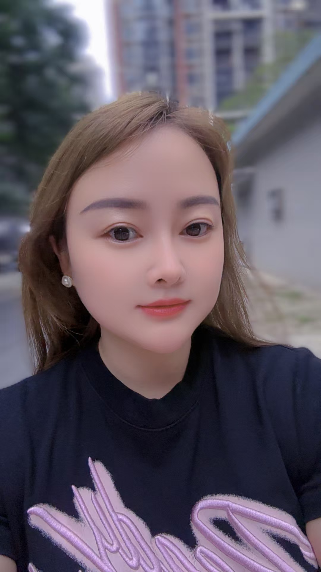 白皙丰润御姐媛媛