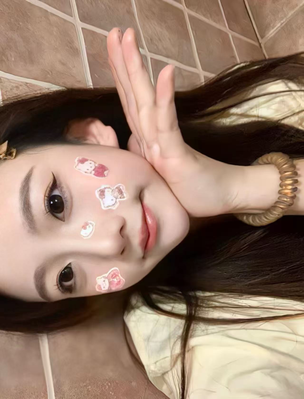 漂亮温柔大方的小姐姐