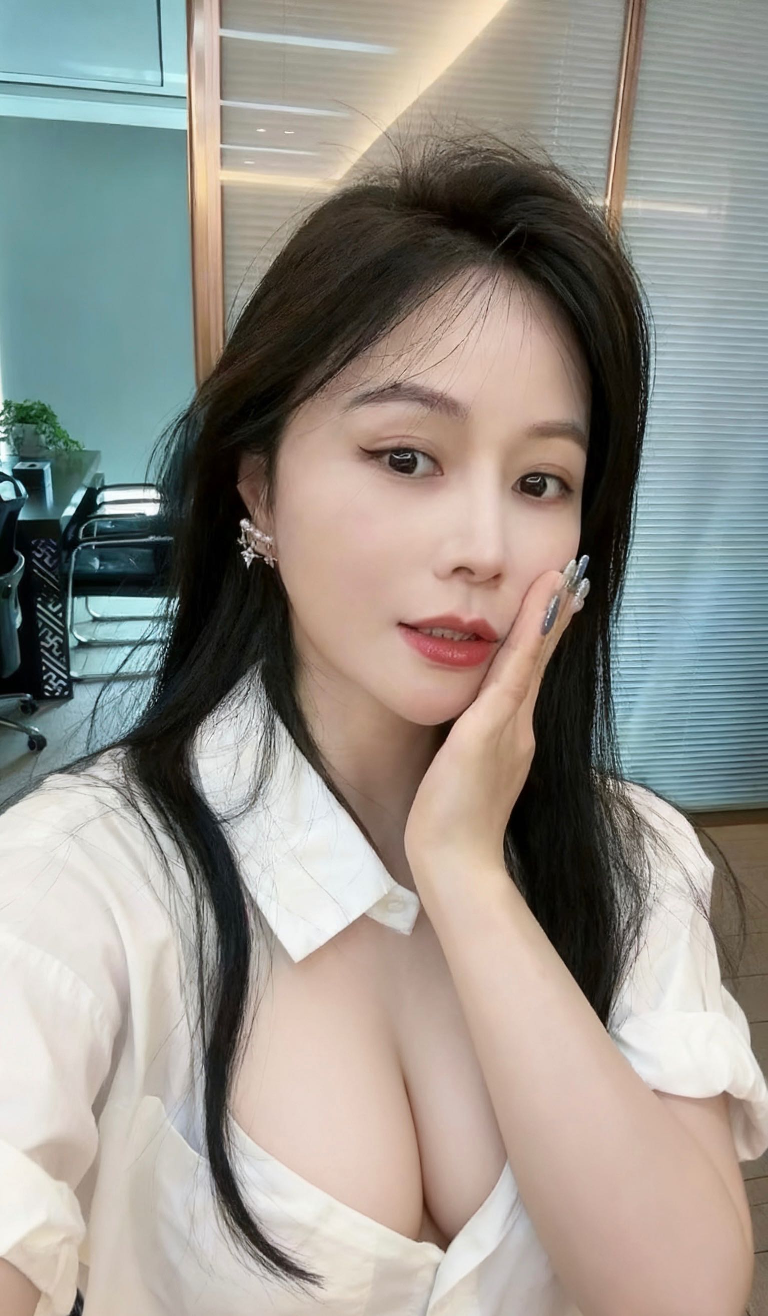 福田气质会计妹妹