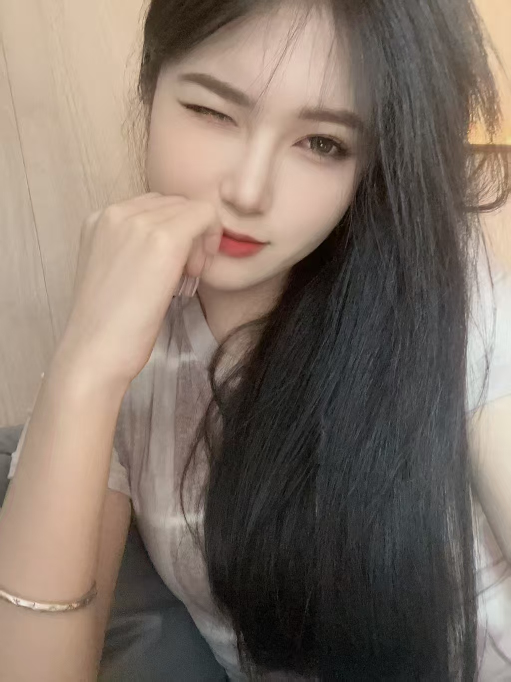 南岸兼职嫩妹乔乔