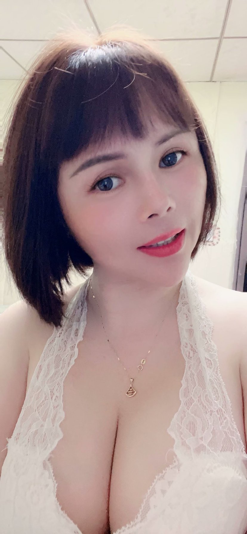 光明潮喷大奶少妇