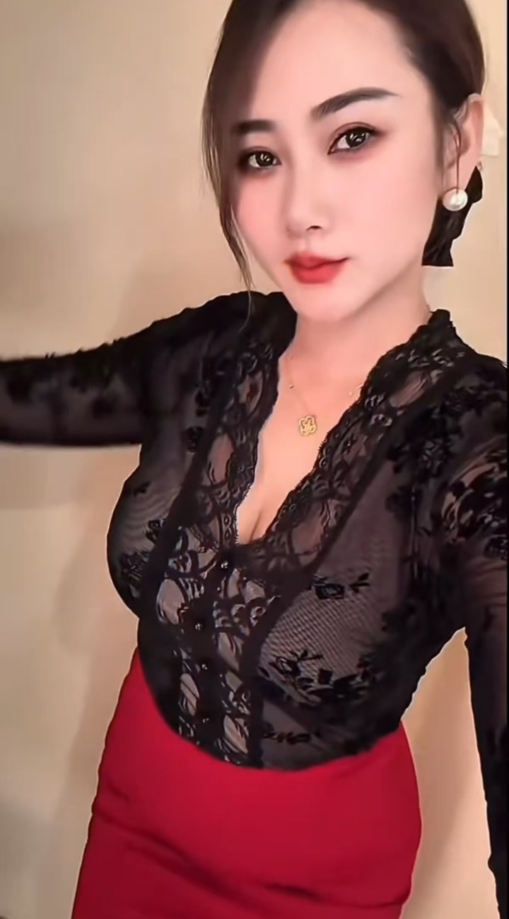 吴中美艳d杯御姐