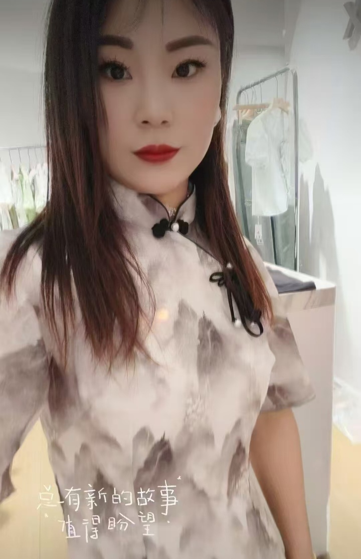 卧龙兼职御姐妞妞