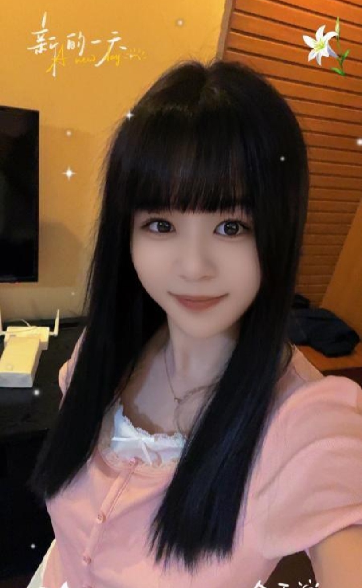 锦江诱人小白兔