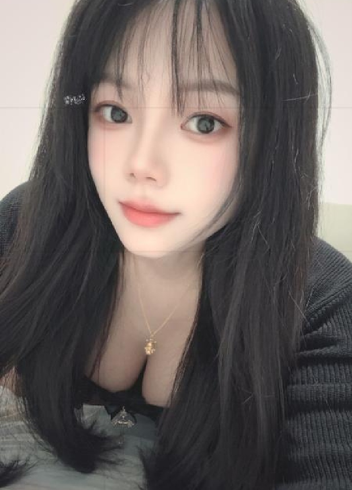 洪山美乳辣妹七月