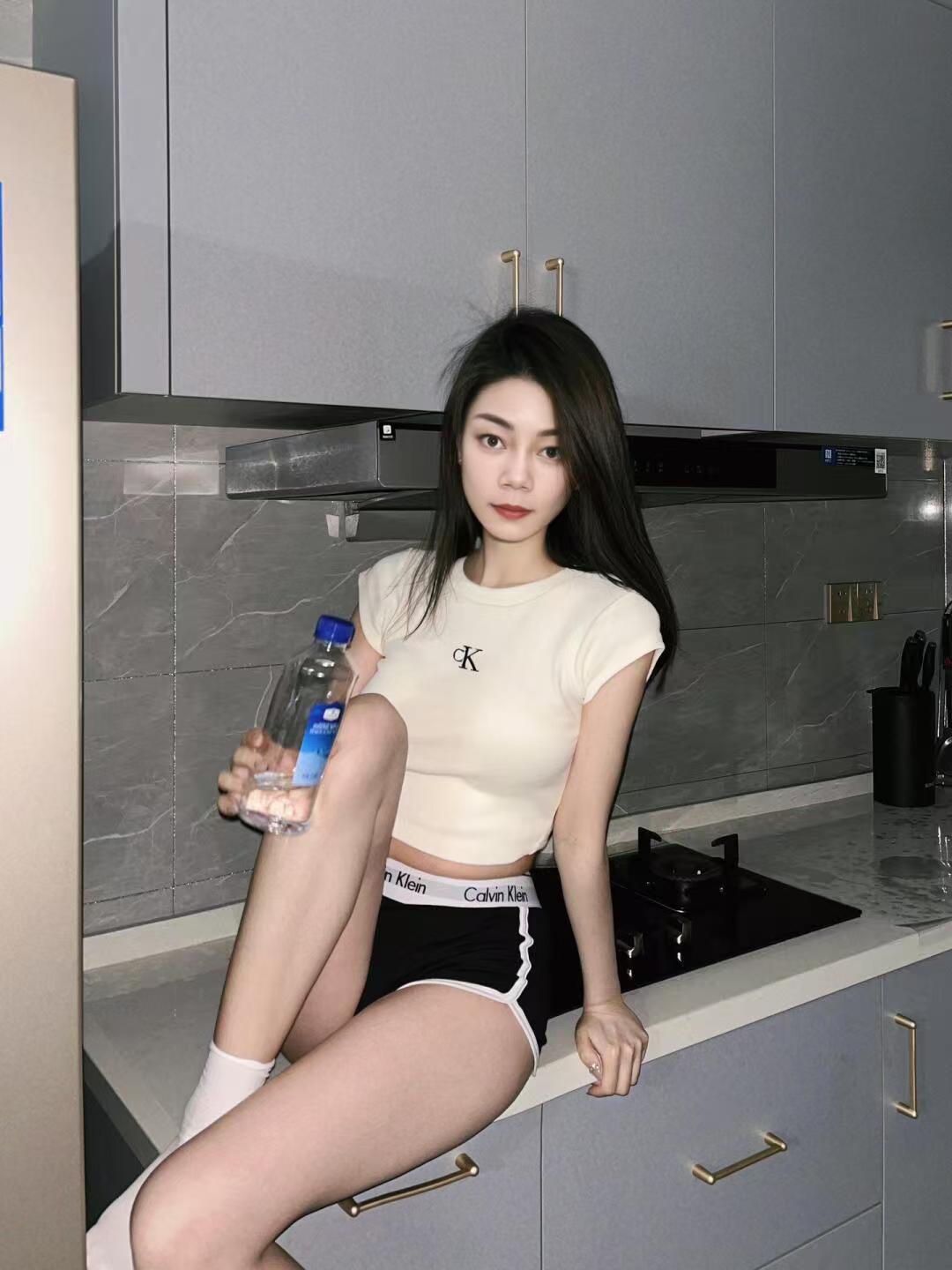 东莞南城，安妮