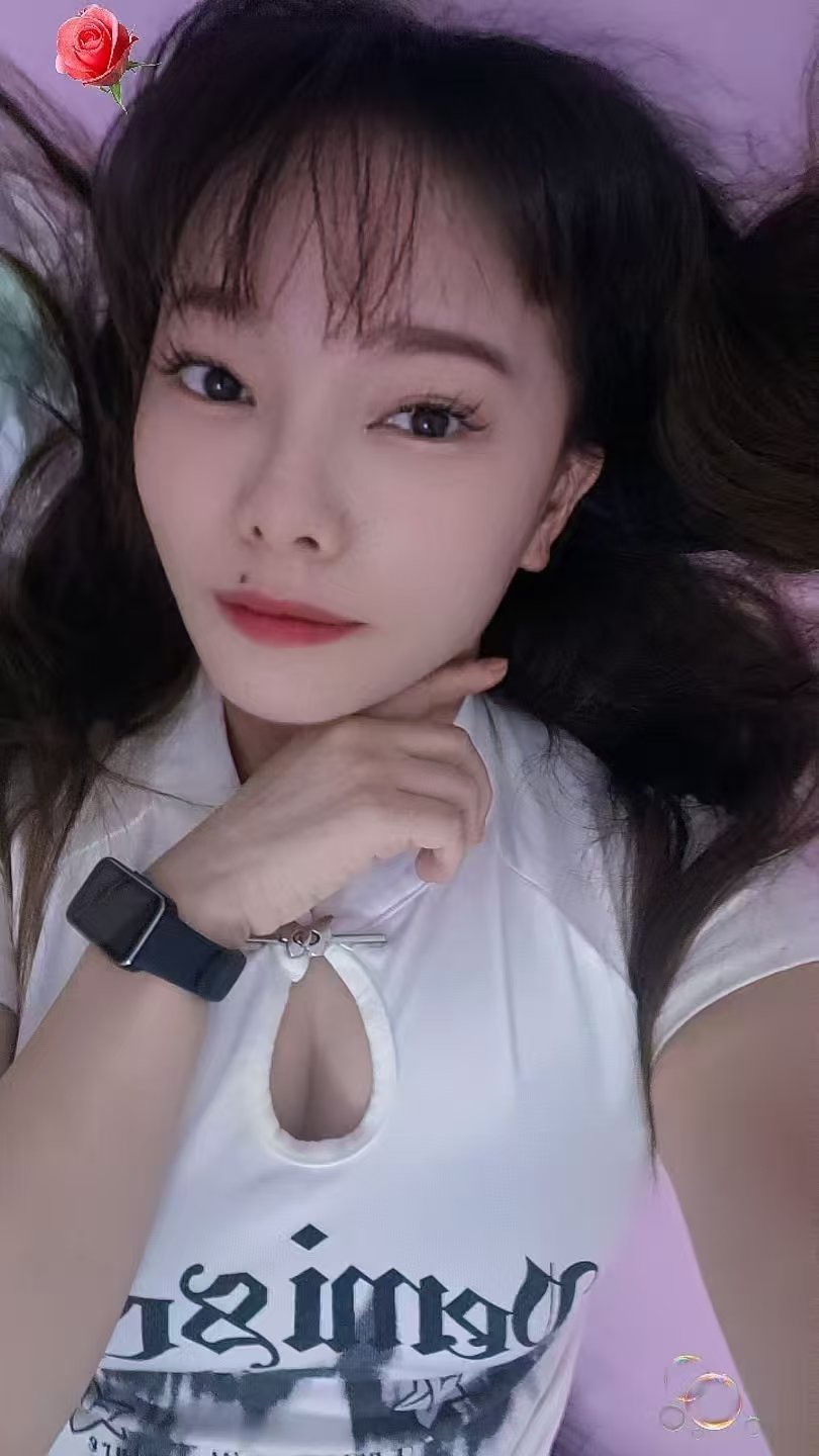 欲求不满的人妻味老师