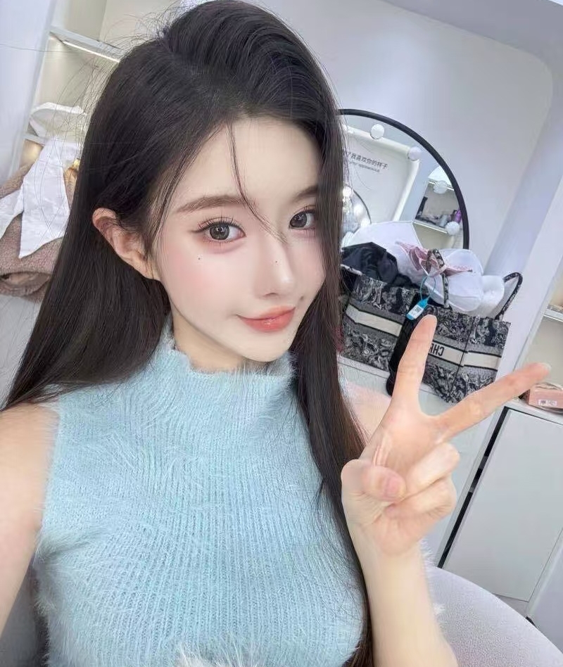 小嫩妹，服务很细致，人也漂亮