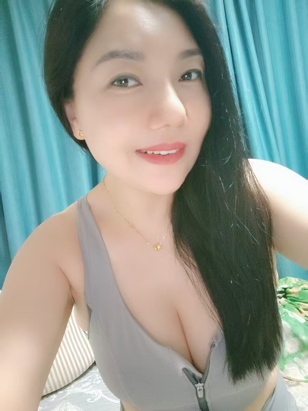 一个温柔的熟女姐姐，态度好