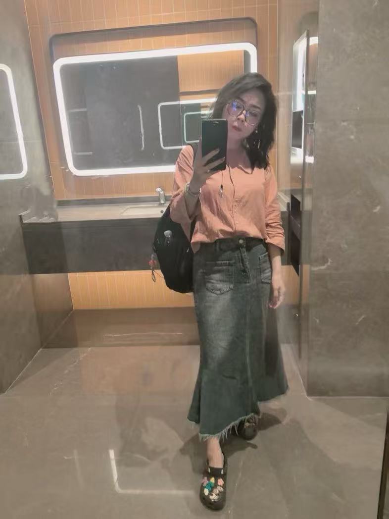 胸大翘臀，挺不错的少妇