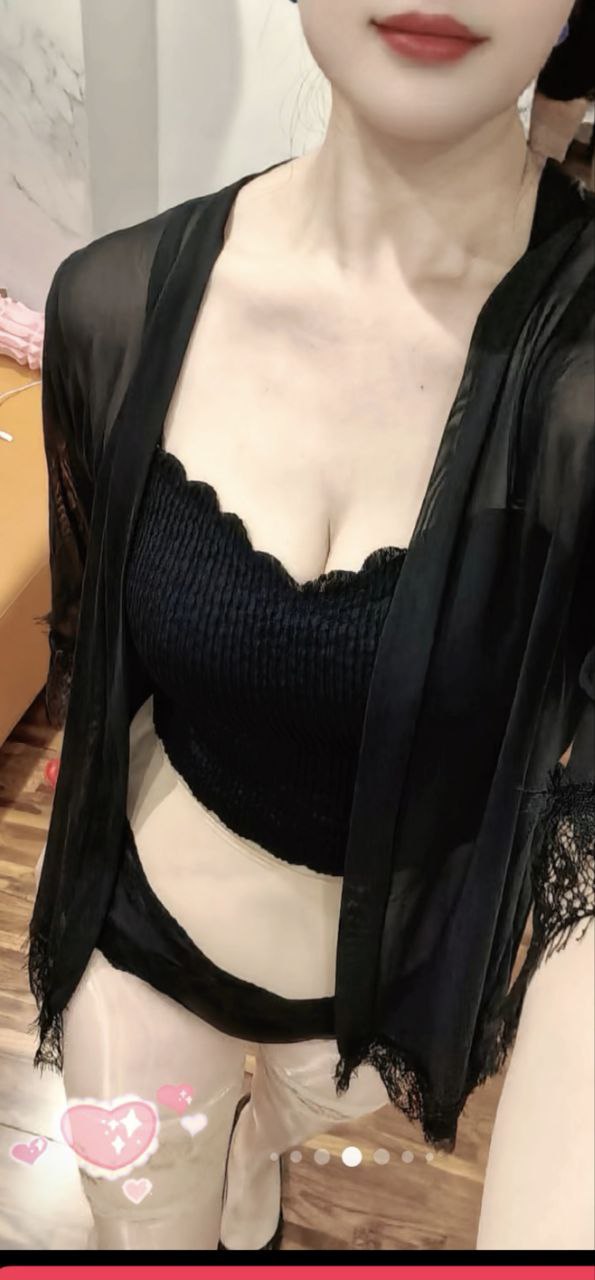 气质美脚丝袜少妇