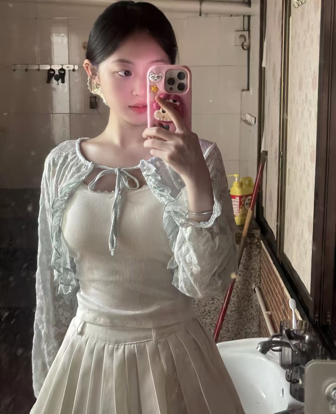 胸dh好粉嫩水多