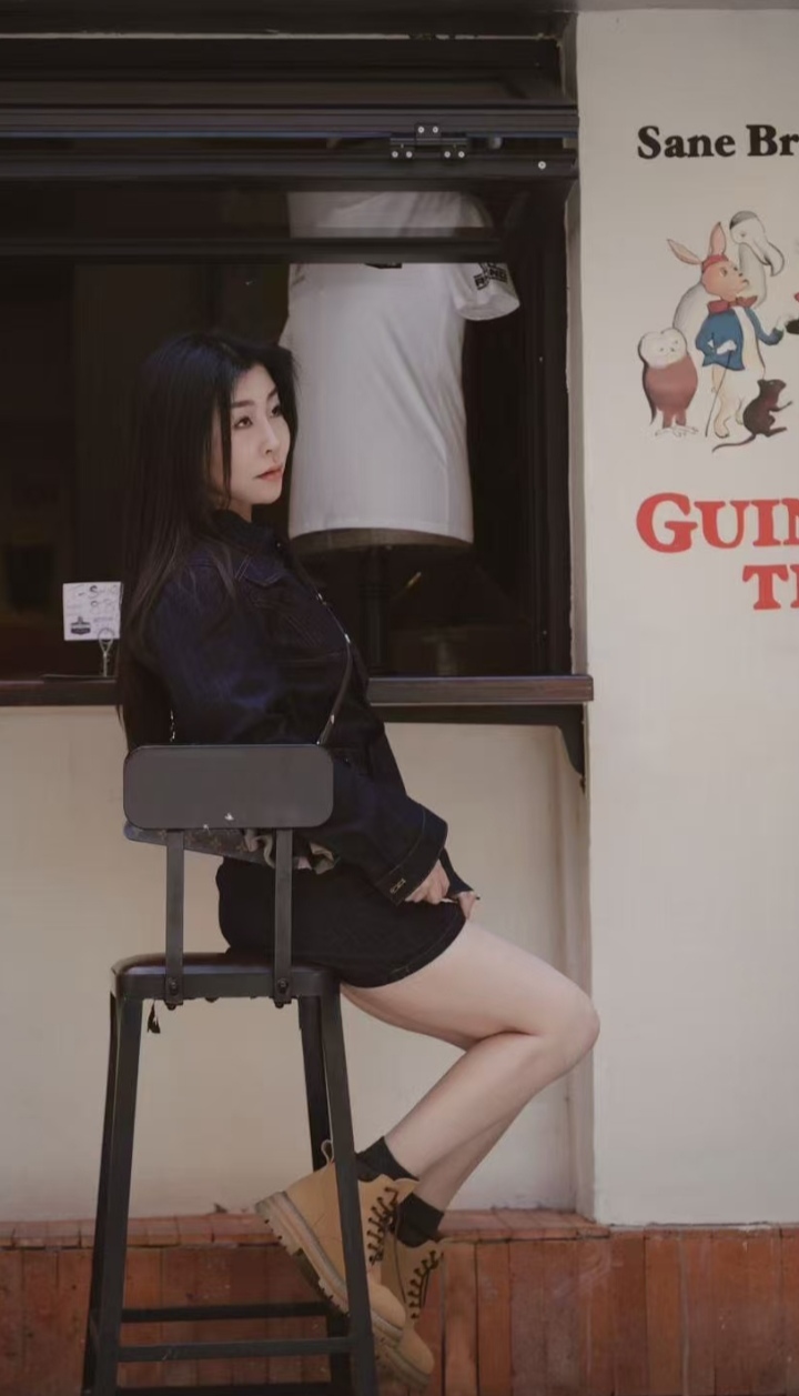 黄浦美腿星老师